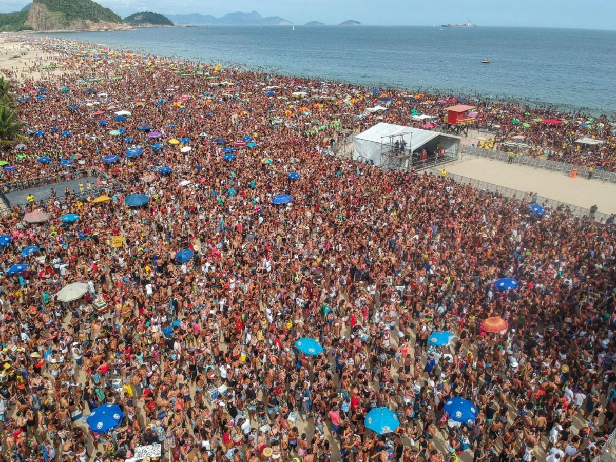 Apartamento Rua Bolivar, Nº 154, Copacabana - Pertinho Da Famosa Do Mundo - Excelente Custo Benefício Finais De Semana, Feriados, Réveillon 2022, Carnaval 2023